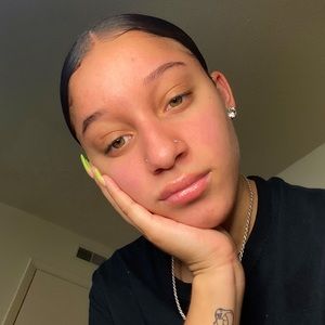 Meet your Posher, Paula